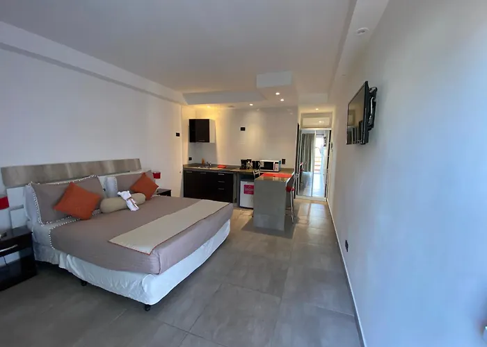 Ayres Village Apart